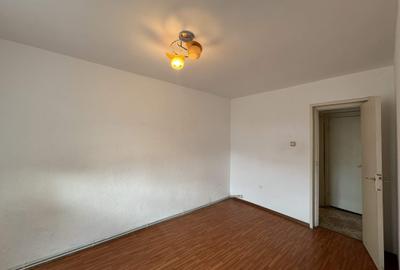 2 cam, etaj 3, 50 mp, bloc caramida, zona I. Minulescu - 4