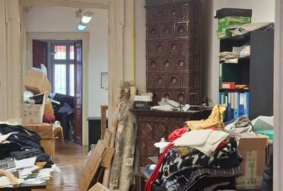 Casă cu 10 camere cu Teren 400 Mp în Armeneasca - 25