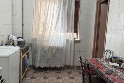 Apartament cu 3 camere decomandat în Calea București - 10