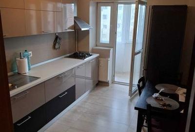 Apartament cu 3 camere decomandat în Văcăresti - 4