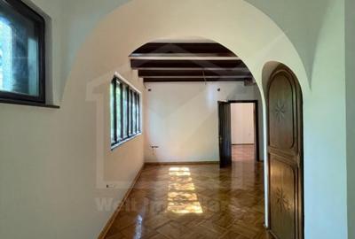 Vila 250mp pe teren 2200mp, str Republicii Vila 250mp pe teren 2200mp, str Republicii - 2