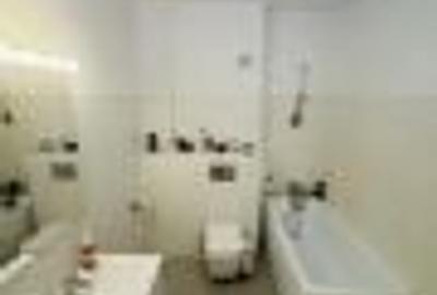 Apartament cu 4 camere semidecomandat în Băneasa