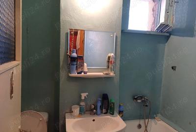 Vand Apartament cu doua camere in zona lini?tita. - 11