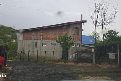 Casă cu 4 camere în Breazu - 11