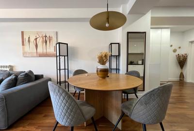 Apartament cu 2 camere semidecomandat, mobilat în Iancu Nicolae