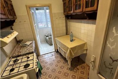 Apartament cu 3 camere decomandat în Lipovei - 4