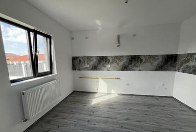 Casă individuală cu 5 camere cu Canalizare în Valu lui Traian - 1