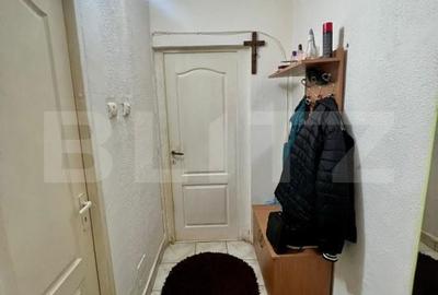 Apartament cu 2 camere semidecomandat în Craiovița Nouă - 1