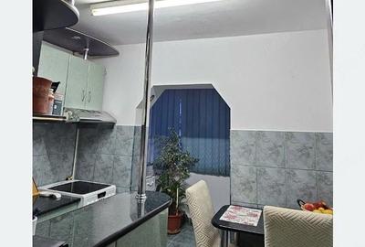 Apartament cu 3 camere decomandat în Alfa - 5