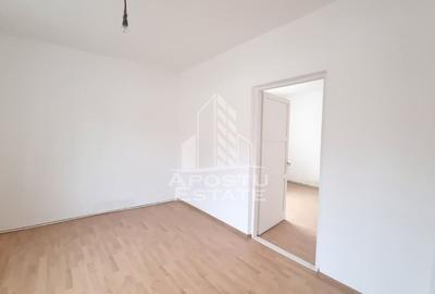 Casa individuala cu 5 camere in Giarmata - 2