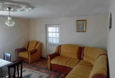 Casă cu 6 camere cu Teren 1000 Mp în Central - 2