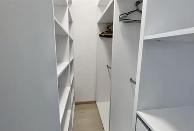 Apartament cu 2 camere decomandat în Tractorul - 12