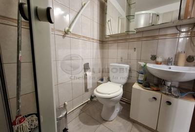 Garsoniera mobilata si utilata de inchiriat in Iasi, zona Granit Garsoniera mobilata si utilata de inchiriat in Iasi, zona Granit - 12