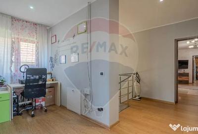 Casă cu 5 camere cu Teren 540 Mp în Ucea - 6