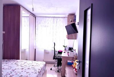 Apartament cu 2 camere semidecomandat în Turnișor - 3