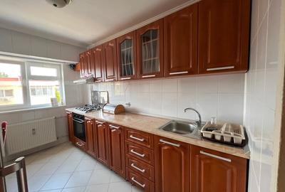 Închiriez apartament 3 Camere zona Berceni ( Piata Resita) - 2