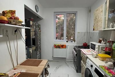 Apartament cu 3 camere decomandat în Rahova - 4