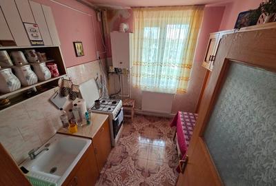 Apartament cu 3 camere semidecomandat, mobilat în Central - 4