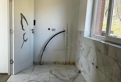 Casă cu 2 camere cu Teren 1000 Mp în Jurca - 2