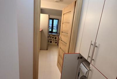 Garsonieră decomandată în Titan - 4