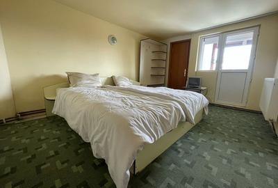 Casă cu 4 camere în Central - 2