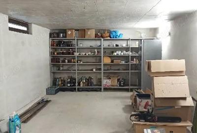 Casă cu Teren 350 Mp în Central