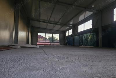 Spațiu comercial, de 115 mp, în Central - 4