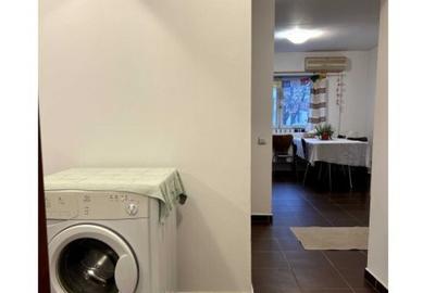 Apartament cu 3 camere decomandat în Mihai Bravu