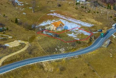 Teren de 985 mp, în Fundata - 3