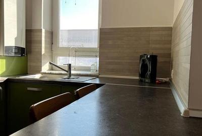 Apartament cu 2 camere semidecomandat, mobilat în Tractorul - 3