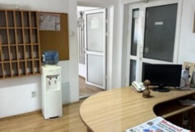 Spațiu comercial, de 300 mp, în Central - 7