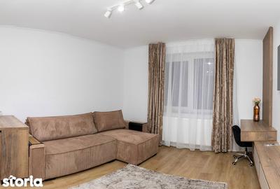 Casă cu 3 camere cu Teren 300 Mp în Central - 1