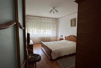 Apartament cu 3 camere în Central - 3