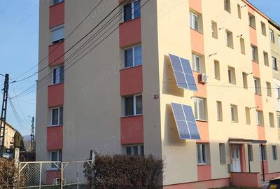Apartament cu 3 camere semidecomandat în Baia Sprie - 1