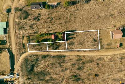 Teren de 1374 mp, în Moacșa - 3