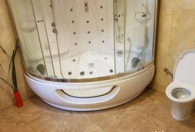 Casă cu 7 camere cu Canalizare în Km 5 - 1