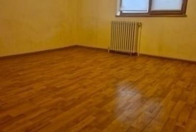 Apartament cu 4 camere decomandat în Nicolina - 3