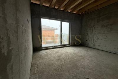 Casă individuală cu 3 camere cu Canalizare în Chinteni - 8