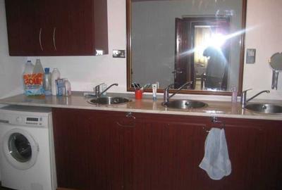 Casă cu 4 camere în Central - 3