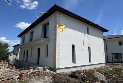 Casa de mijloc in Triplex - Otopeni Odaile - Aproape de DN1