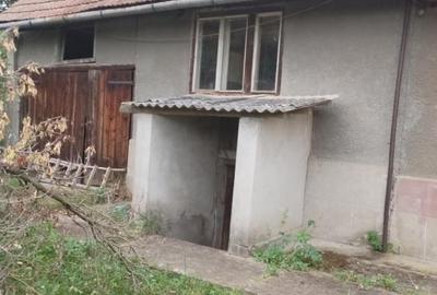 Casă individuală cu 2 camere cu Teren 1032 Mp în Tăuți - 1