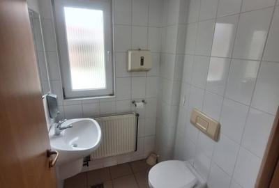 Delfinariu, cladire P+1 , spatiu depozitare 126 mp., curte 463 mp. - 22