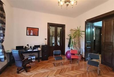 Apartament la casa cu gradina, 4 camere mari , zona Balcescu - 3