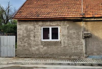 De vanzare casa pentru renovare completa Colonie, Petro?ani - 1