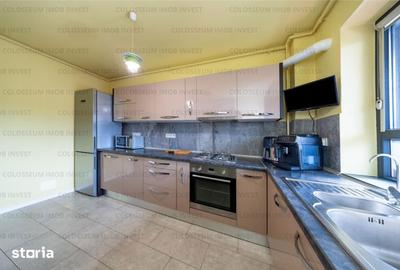 Apartament cu 3 camere decomandat în Tractorul - 2