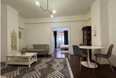 Apartament cu 3 camere semidecomandat în Universitate - 1