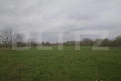 Teren de 3515 mp, în Central - 6