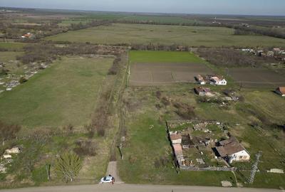 Teren de 1430 mp, în Turnu - 1