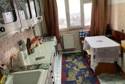 Apartament 3 camere decomandat etaj 8/10 ,zona Progresu - 6