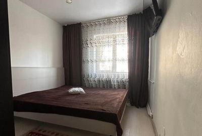 Apartament cu 2 camere decomandat în Podul de Piatră